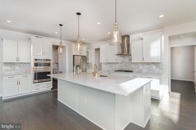 8945 Hubbard Way, Lorton, VA 22079 - photo 7