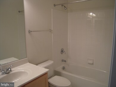 25140 Shultz Terrace unit 56C, Chantilly, VA 20152 - photo 2