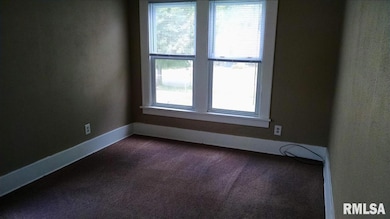 424 S Concord St, Davenport, IA 52802 - photo 7