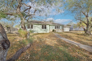 623 Field Ave, Taft, TX 78390 - photo 3