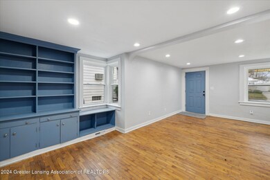07-637-E-Willard-Ave-Lansing-MI-48910-Wi
