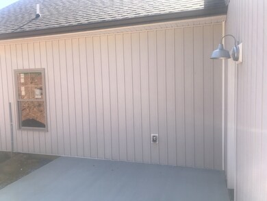 734 Kingree Rd, Shelbyville, TN 37160 - photo 6