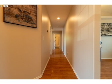 825 Pinehurst Ave NE, Keizer, OR 97303 - photo 4