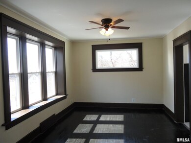 908 N Harrison St, Davenport, IA 52803 - photo 4