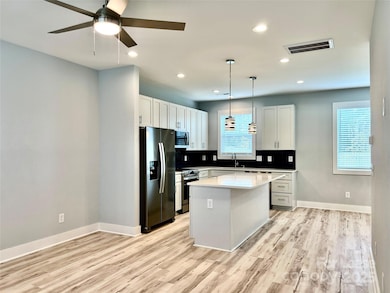 13038 John Bostar Ln unit B, Charlotte, NC 28215 - photo 2