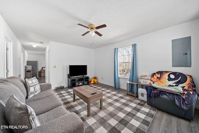 516 Old Mail Rd, Crossville, TN 38555 - photo 3