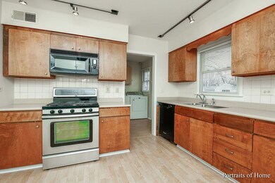 1202 S Sumner St, Wheaton, IL 60189 - photo 3