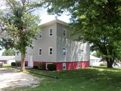 405 W Plum St, West Union, IA 52175 - photo 2