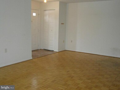 10513 Stonington Ln unit 6, Manassas, VA 20109 - photo 2