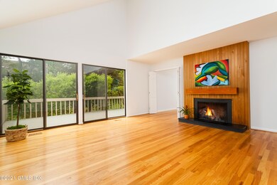 101 W Lyon Farm Dr, Greenwich, CT 06831 - photo 5