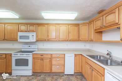 3150 Bridle Ln, Anchorage, AK 99517 - photo 6