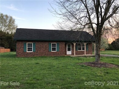 111 Macy Ln, Statesville, NC 28625 - photo 2