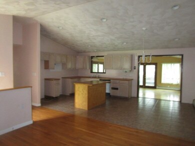 39 Clarke St, Warwick, RI 02886 - photo 5