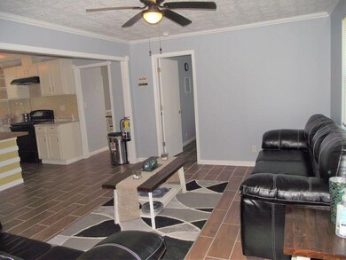 3422 S Kensington4