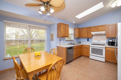 1728 N Baldwin Ave, Waukegan, IL 60085 - photo 5