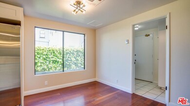 2027 Buckingham Rd, Los Angeles, CA 90016 - photo 7