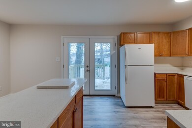 22438 Greenview Ct, Great Mills, MD 20634 - photo 7