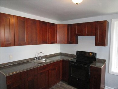 446 N 7th St, Allentown, PA 18102 - photo 3