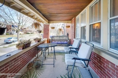 1255 Beaconsfield Ave, Grosse Pointe Park, MI 48230 - photo 3