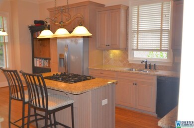 custom kitchen with many upgrades, gas cooktop, se