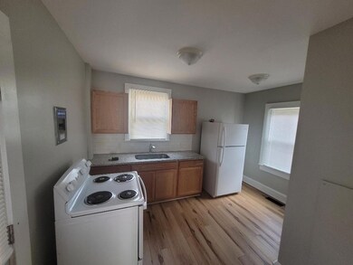 216 Harrill St unit A, Statesville, NC 28677 - photo 2