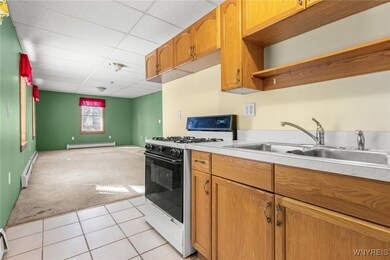 LOWER APT