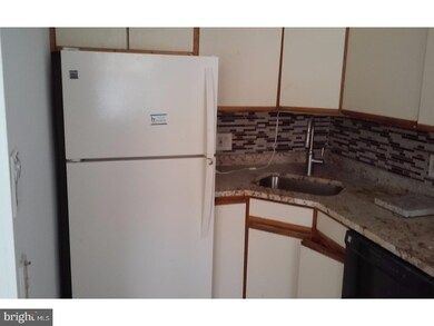 1072 Oakwood Dr, Glenolden, PA 19036 - photo 6