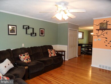 2891 Tremont St, Philadelphia, PA 19136 - photo 5