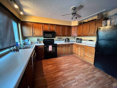 3400 SW Arrowhead Rd, Topeka, KS 66614 - photo 5