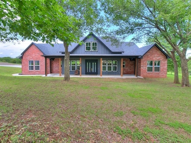 673 Barn Cir, Goldsby, OK 73093 - photo 4