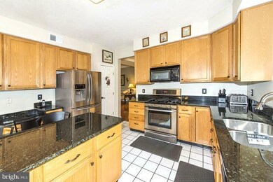 2401 Summershade Ct, Odenton, MD 21113 - photo 4