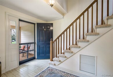 Entryway foyer