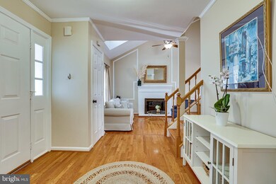 105 Connemara Dr, Sterling, VA 20164 - photo 6