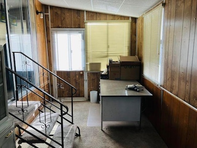 20220604191110222947000000-o