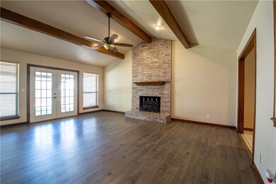 1202 Windsor Place, Shawnee, OK 74804 - photo 6