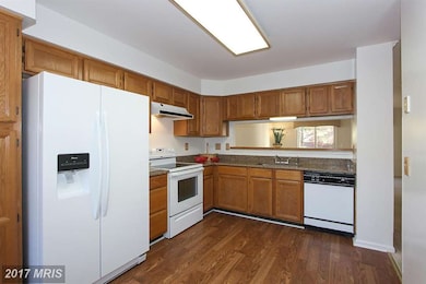 9400 Steeple Ct, Laurel, MD 20723 - photo 7