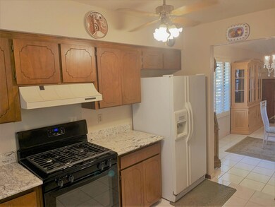 1785 Villa Santos Cir, El Paso, TX 79935 - photo 7