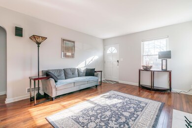 108 E Beechwold Blvd, Columbus, OH 43214 - photo 4