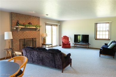 6424 Weaver Rd, Berlin Center, OH 44401 - photo 7