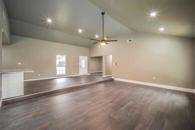 4104 Alava Dr, Fort Worth, TX 76133 - photo 7