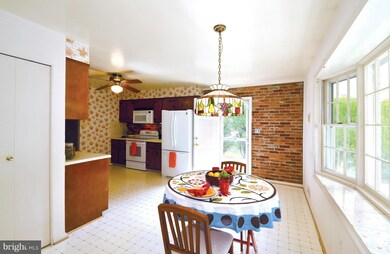 12029 Coldstream Dr, Potomac, MD 20854 - photo 6