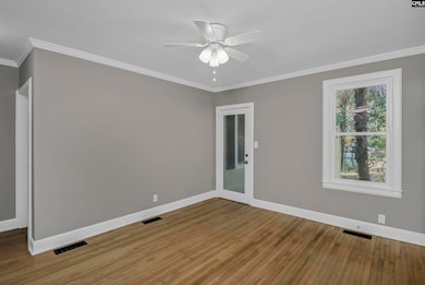 2728 Holt Dr, Columbia, SC 29205 - photo 6