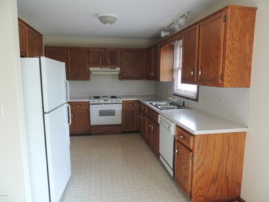 1550 76th St SW, Byron Center, MI 49315 - photo 2