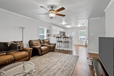 311 W Bond St, Denison, TX 75020 - photo 4