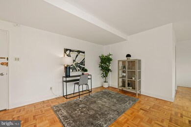 Essex unit 708, Washington, DC 20008 - photo 4