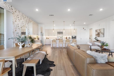 2250 Kilowatt Way unit 206, Fremont, CA 94539 - photo 7