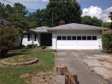 2703 Edwards Cir, Dunbar, WV 25064 - photo 3