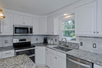 20 Maynard St, East Longmeadow, MA 01028 - photo 3