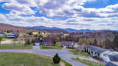 16 Wing Walker Way, Buena Vista, VA 24416 - photo 5