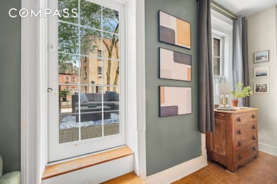 5-7 Charles St unit 3-R, New York City, NY 10011 - photo 7